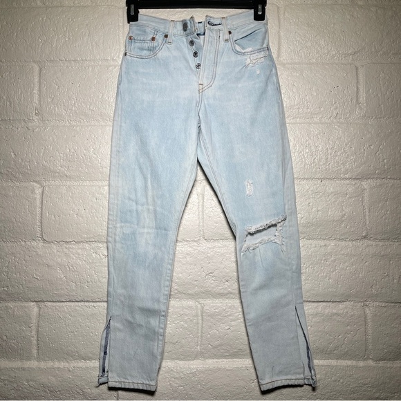 Women's LEVIS JEANS SMALL - Picture 5 of 8